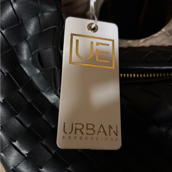 Black Woven Handbag - Picture 3 of 5